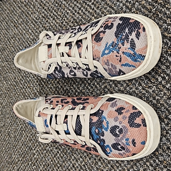 OluKai Women's Low-Top Sneakers - Tan, Blue, Black Leopard Print - Picture 2 of 7